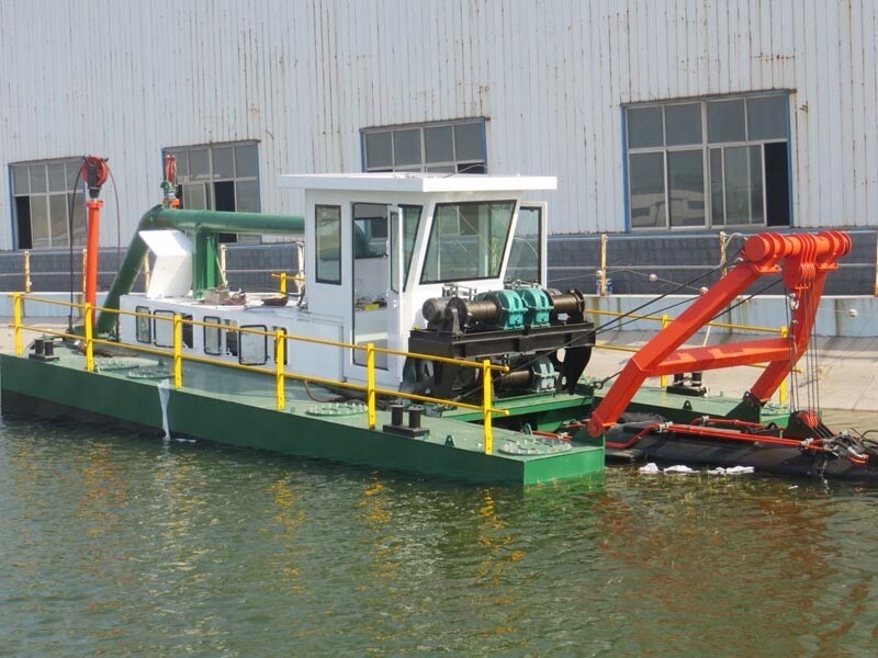 Spud Carriage Equipped 8 inch 80-100 Cubic Meter/Hour Solid Sand or Mud Cutter Suction Sand Dredger for Sand Dredging Deepening and Channel Digging