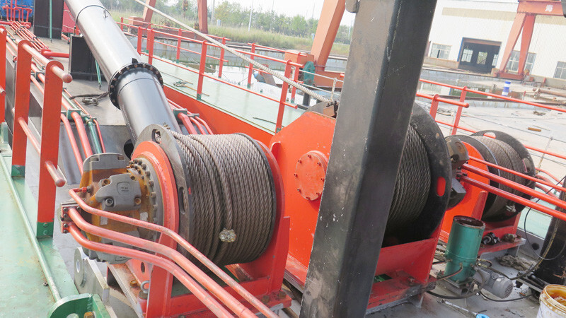 Portable 600mm Hydraulic Cutter Head Sand Suction Dredger For Sand Dredging With 2000m Discharge Distance