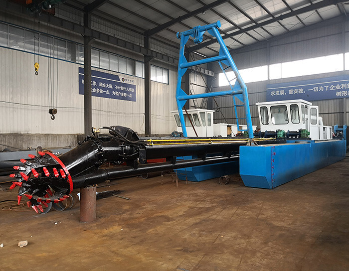 YSCSD250 Model Diesel sand suction dredger Main Engine Power Is 426kw Very Practical