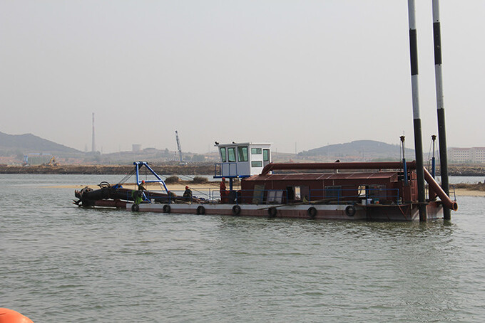 20 Inch Sand Dredging Equipment Designed To Be 42 Meters Long For River Dredging
