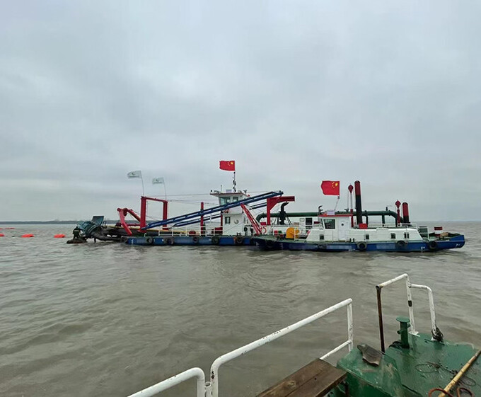 18inch Model Sand Dredging Machine For Dredging Needs In Various Industries Suction Dredger Ship 0
