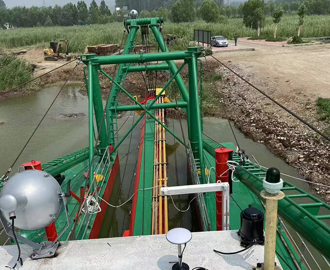 3800m3/h Model Dredges With Spud Carriage and Siemens PLC Control System 2