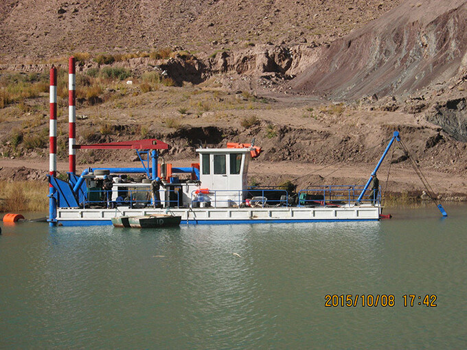 100cbm Model Powerful Dredges And Dredging Machine 8inch for Large Scale Dredging Projects And Tasks 3