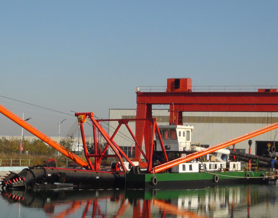 SGS Inspection Cutter Suction Dredges Diesel Engine Centrifugal Slurry Pump Type in Hydraulic Operation