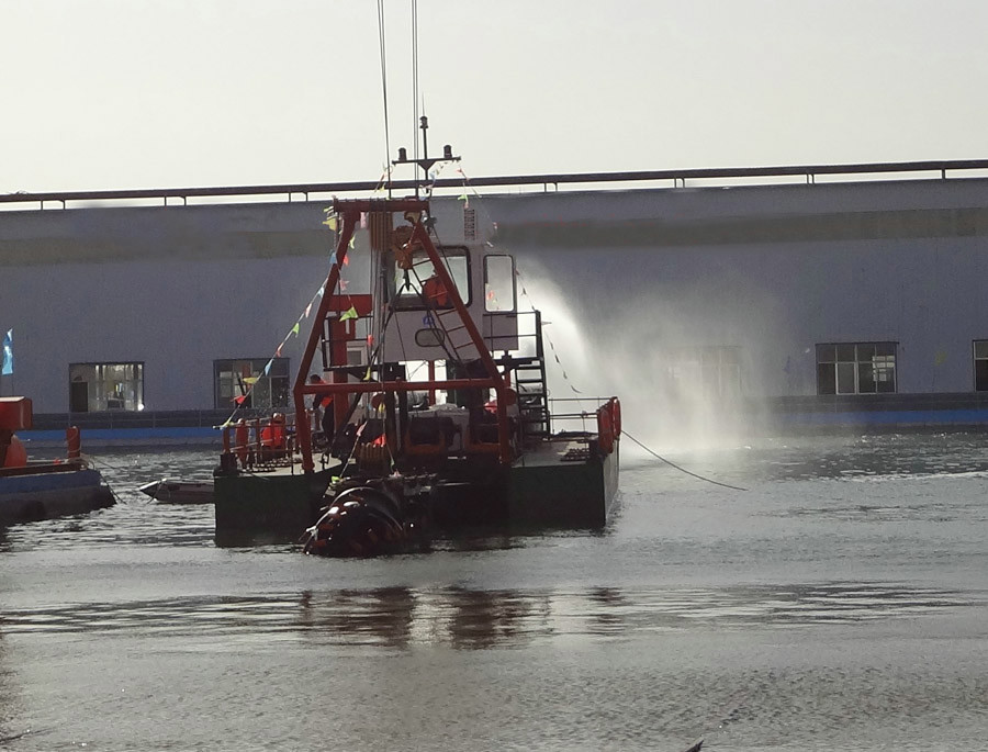 PLC Siemens Controlled Heavy Duty Cutter Suction Hydraulic Dredgers for Sand or Mud Dredging