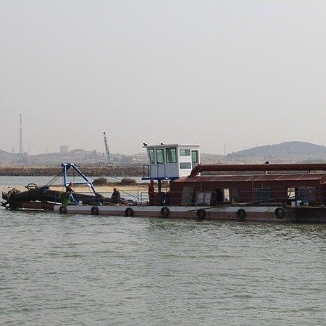 Up To 500 Tons Operating Weight River Dredger With Hydraulic Control System By Yongsheng 0