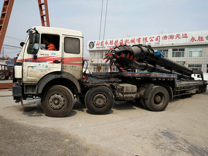 12inch Dredges River Dredging Machine Black Color 16kw Diesel Power Mud Dredging Boat 3