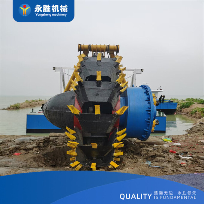 Model 18 Inch Bucket Wheel Suction Dredger For Dredging Depth 15m 2