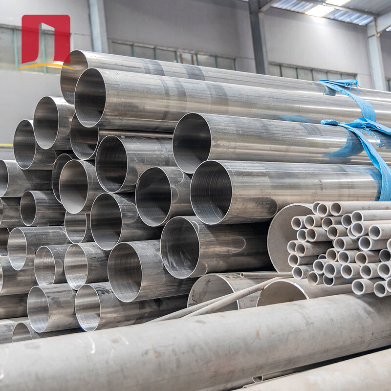 Stainless steel pipe
