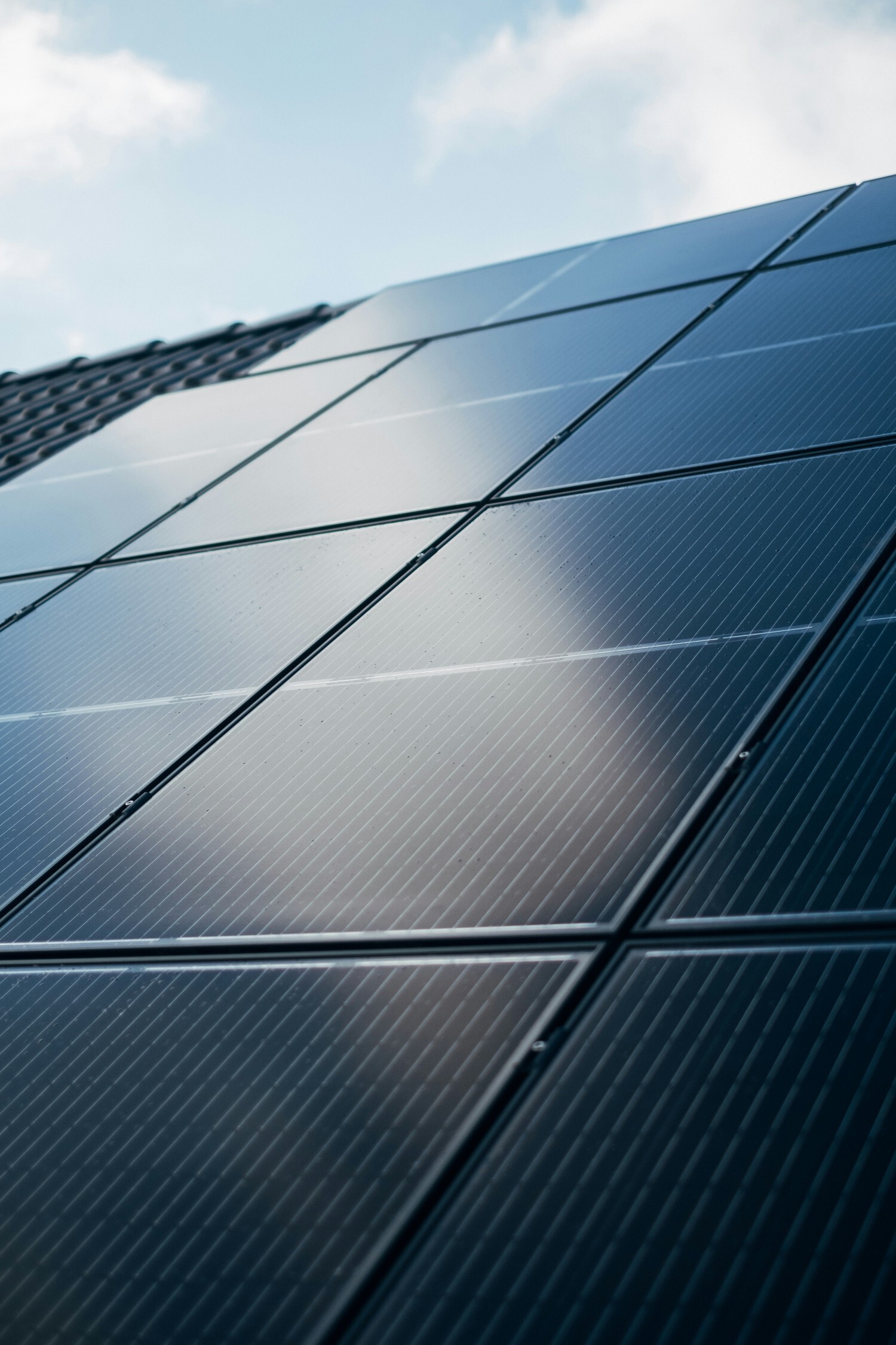 Key Factors Affecting the Comprehensive Power Generation of Solar Panels