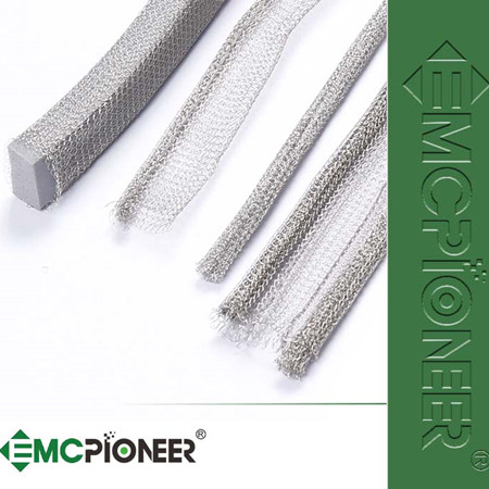 Wire mesh gasket for RF shielding room