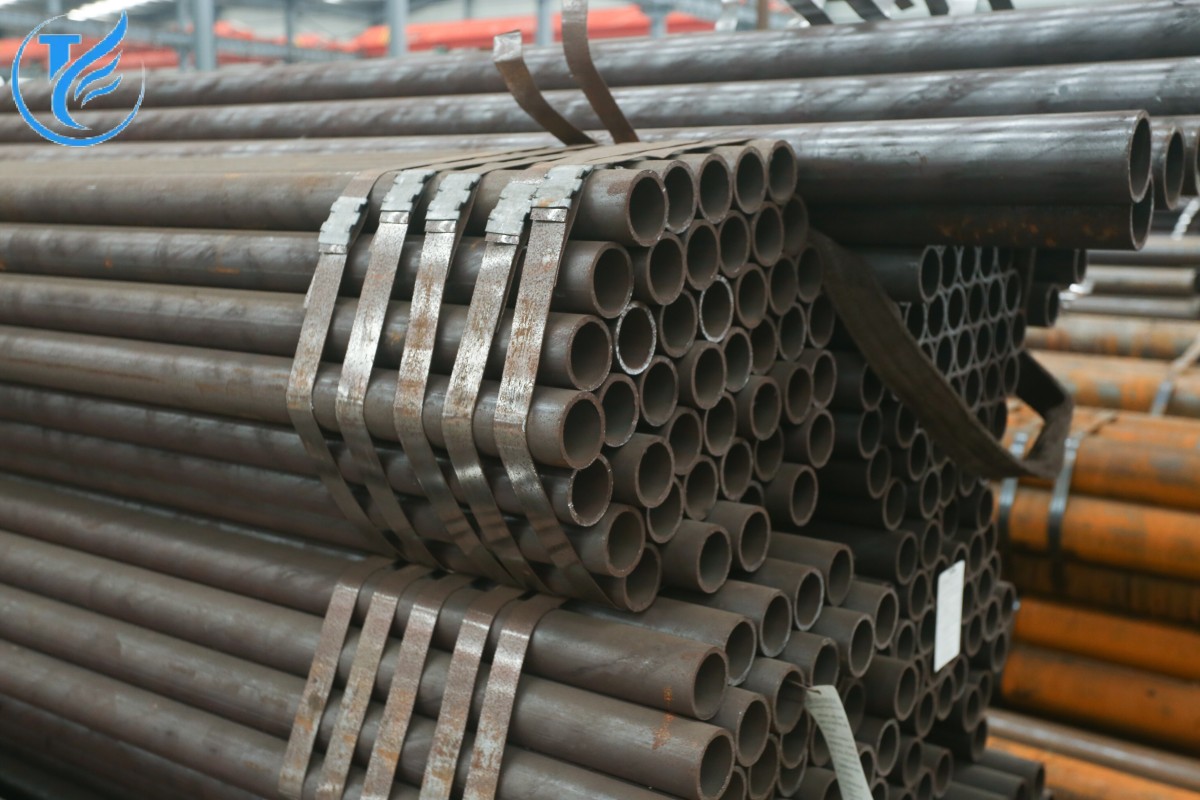 Q345e carbon steel pipe1