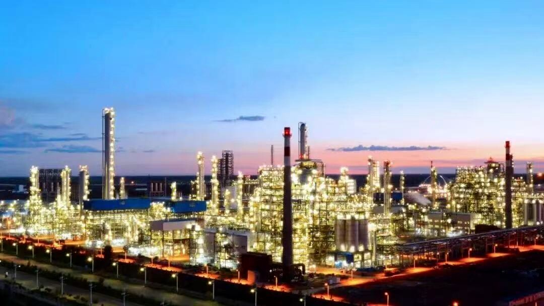 专业提供石油天然气行业专用阀门设备，包括高压阀门、油气管道阀门等，确保安全高效运行。选择我们的高品质阀门解决方案，为您的项目保驾护航。