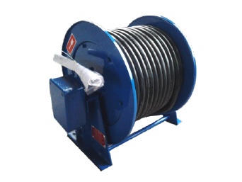 Slip-ring integrated power cable reel