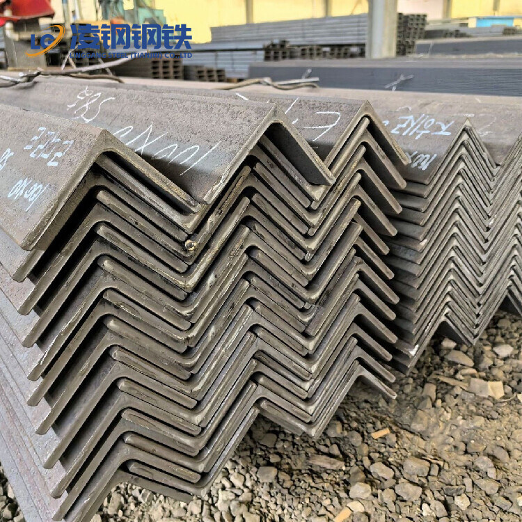 Angle Steel / ASTM A36 Q235 Q345 Carbon Steel / Galvanized Equal Angle bar