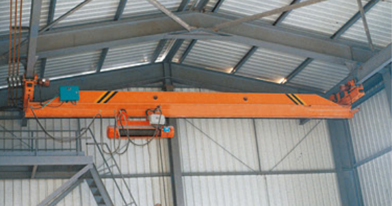 The factory produces port gantry cranes, unloading bridge cranes, and other heavy-duty cranes4