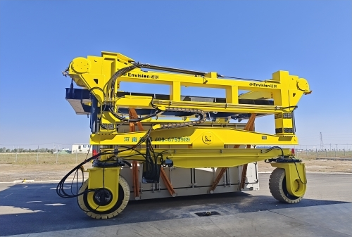SC type 80t container straddle carrier