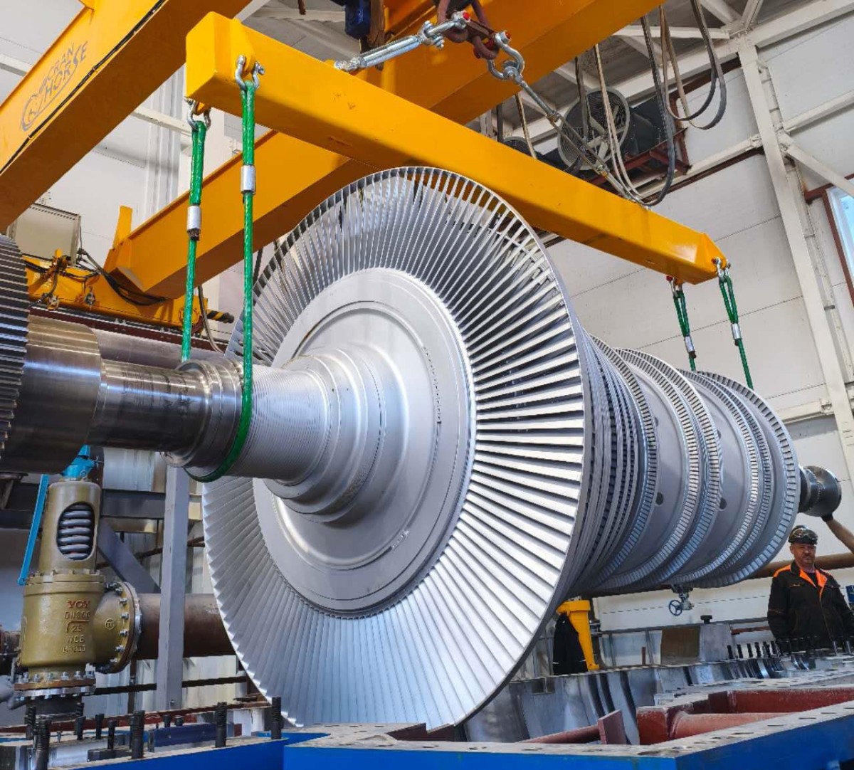 d64a137a-b675-4c56-bccb-3c11a9892510 March Sprint: Multiple Projects Land, Installation in Full Swing
