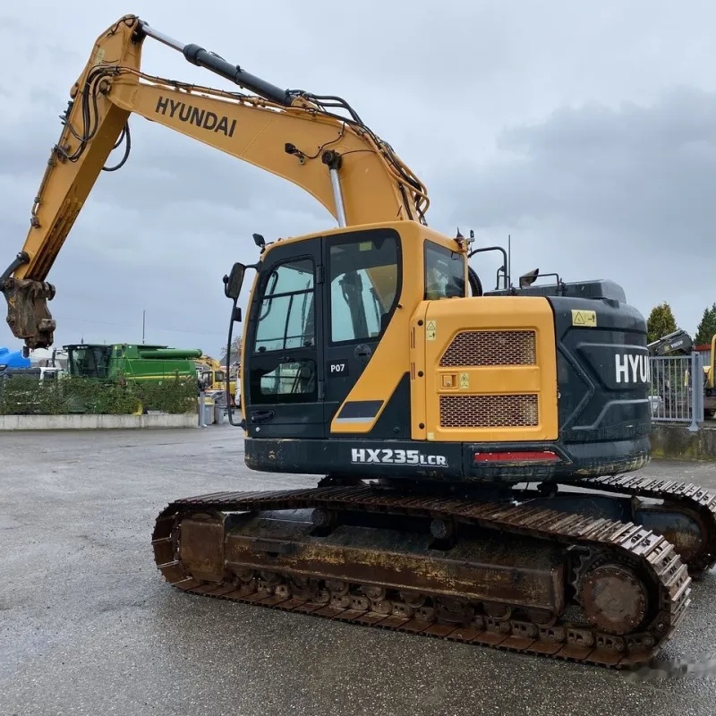 Used Hyundai 235 Excavator