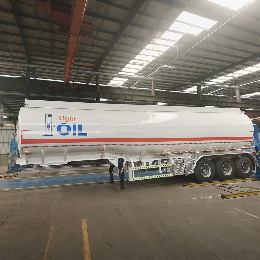 3 Axle 42000L Aluminum Fuel Tank Semi-Trailer