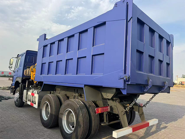 HOWO Dump Truck with Folding Boom Crane