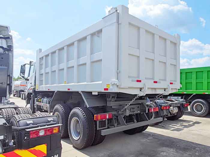 400HP Howo NX 6x4 Dump Truck