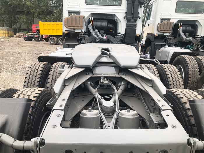 Howo 420HP Prime Mover Tractor