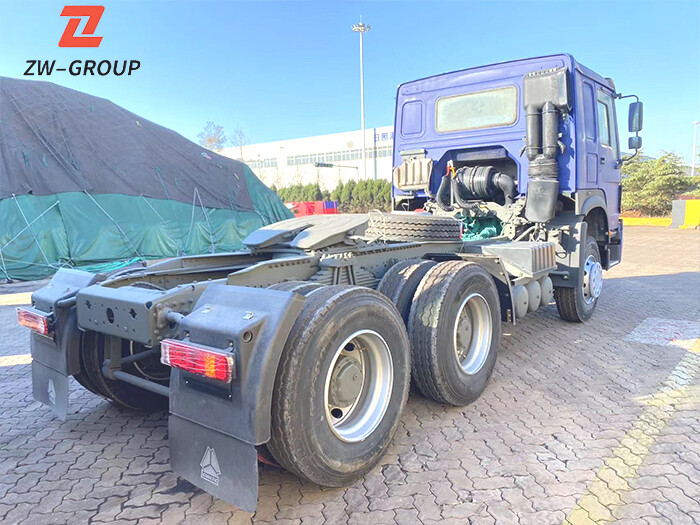 Howo 375hp 6x4 Tractor Truck