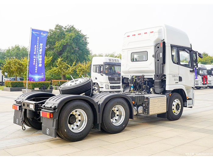 Shacman X5000 Tractor Truck 6x4