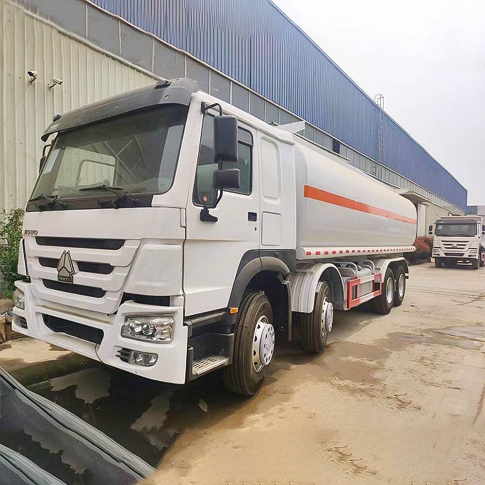 Sinotruk Howo 8x4 Fuel Tanker Truck
