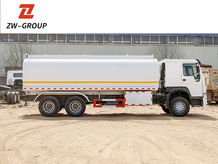 375 HP Howo Fuel Tank Truck