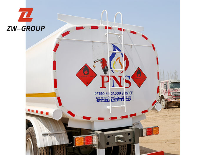 375 HP Howo Fuel Tank Truck