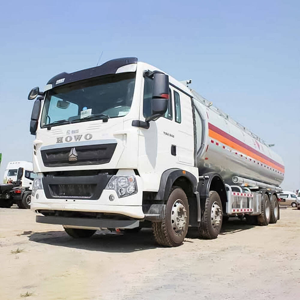 Howo 12 Wheeler Oil Tanker Trucks