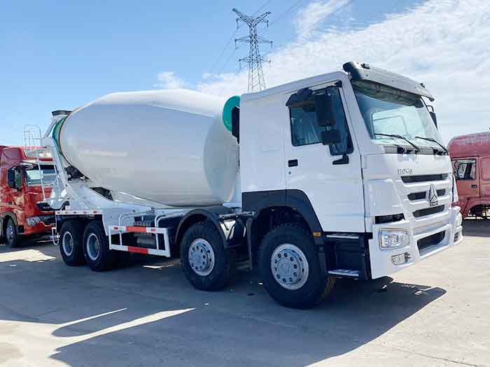 Howo 8X4 Concrete Mixer Truck