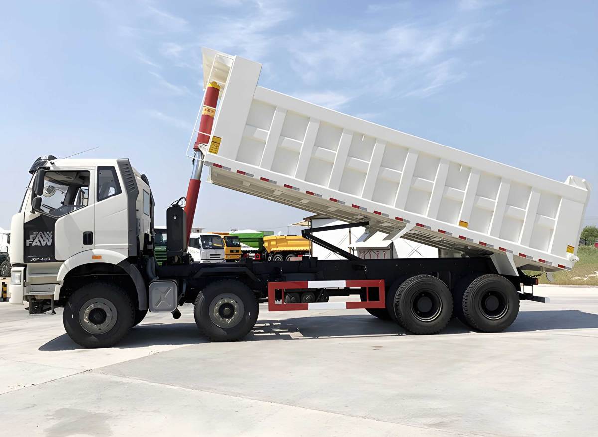 Brand New FAW J6P 8x4 420HP Dump Truck
