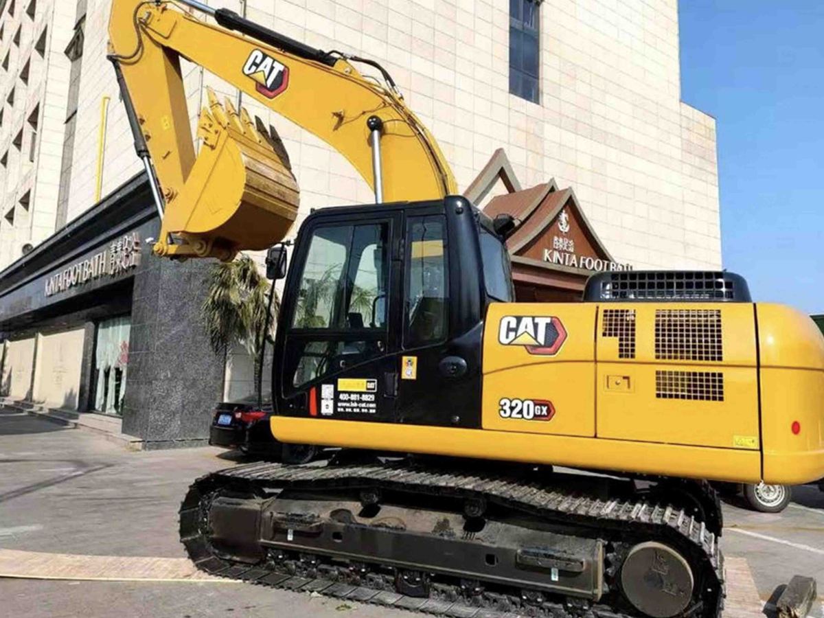  Caterpillar 320GX excavator