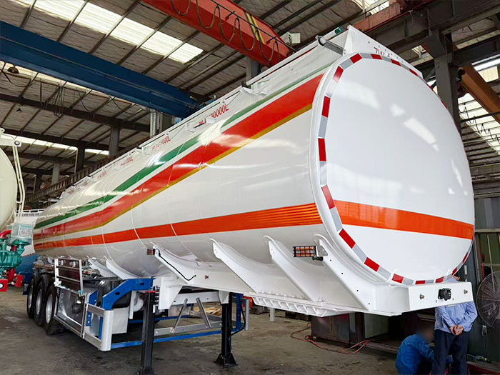 Lightweight 45CBM Aluminum Alloy Petrol Tanker Trailer