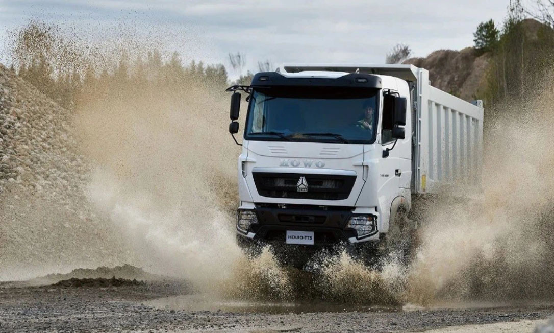 SINOTRUK HOWO T7S 6X4TIPPER TRUCK