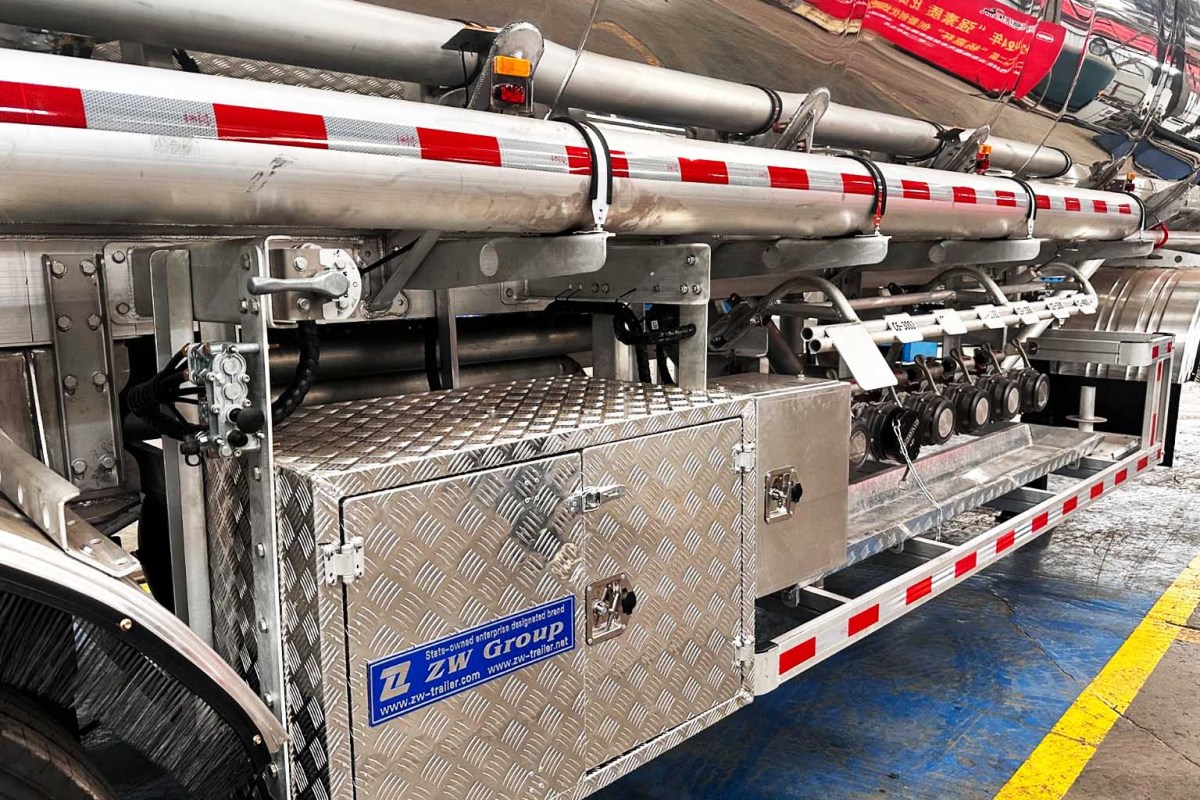 Premium 48500L Mirror-Finish Aluminum Tank Semi-Trailer