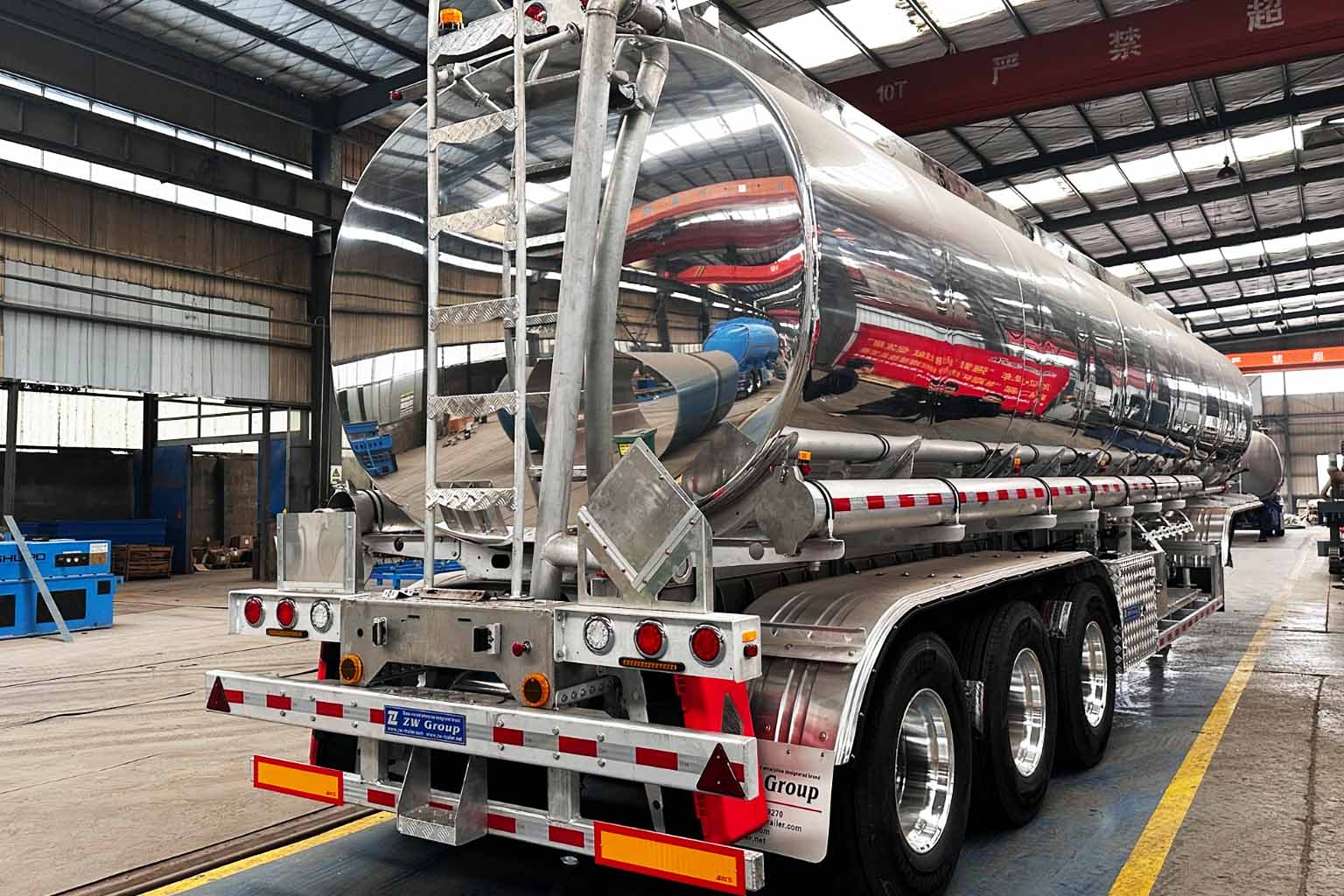 Premium Mirror-Finish Aluminum Tank Semi-Trailer
