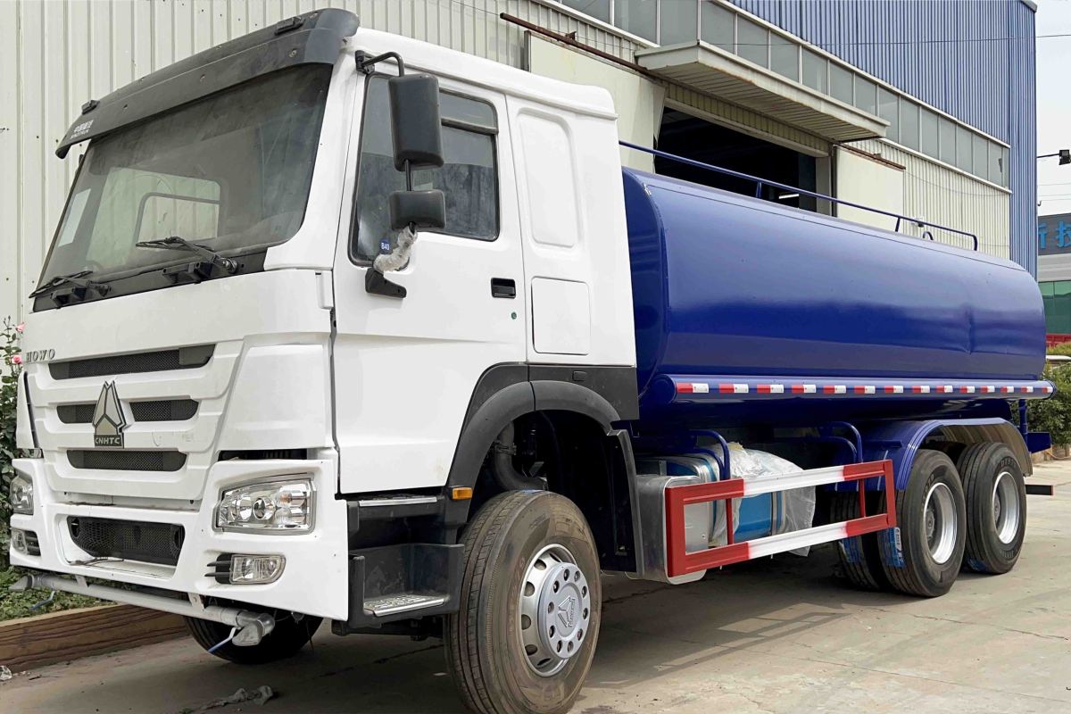 HOWO 6x4 Water Tanker Truck