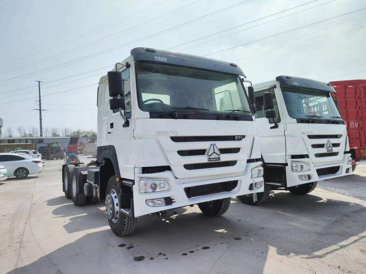 used HOWO 371HP 6x4 tractor truck used HOWO 371HP 6x4 tractor truck