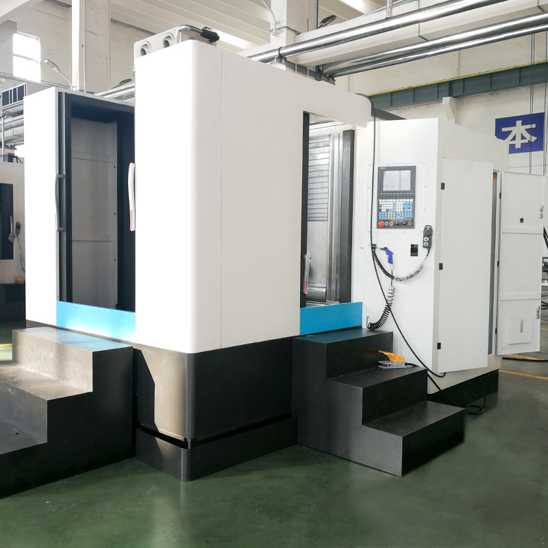 Horizontal machining center