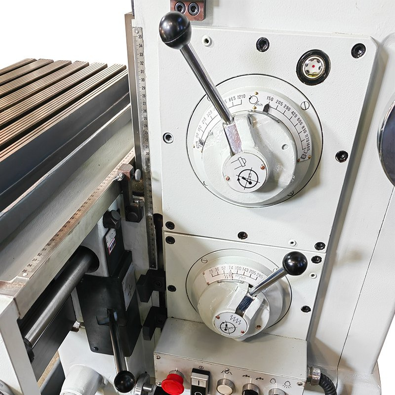 Universal milling machine X8126A