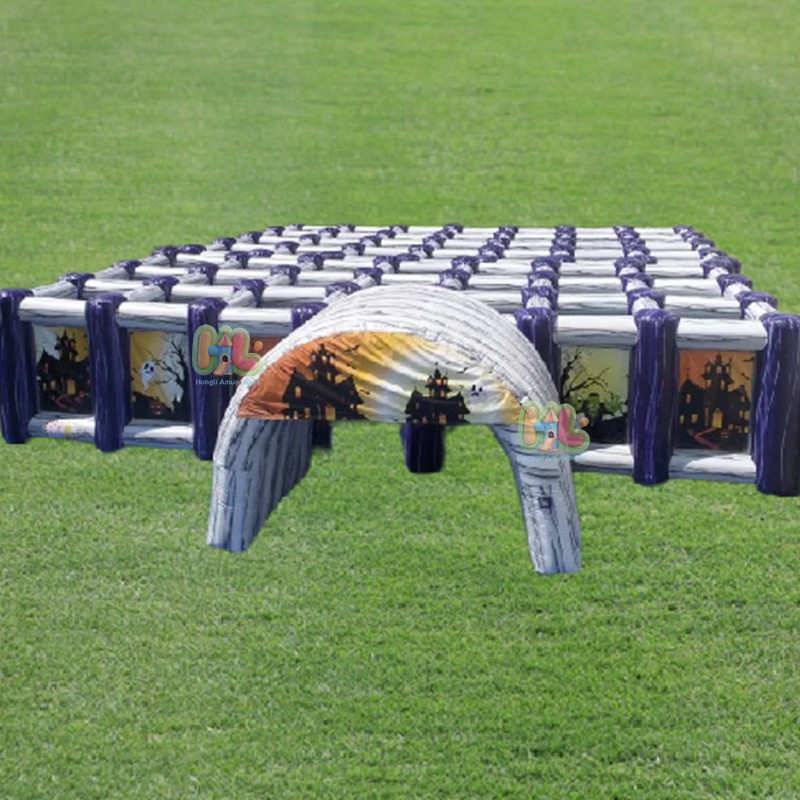 inflatable Halloween maze (3)