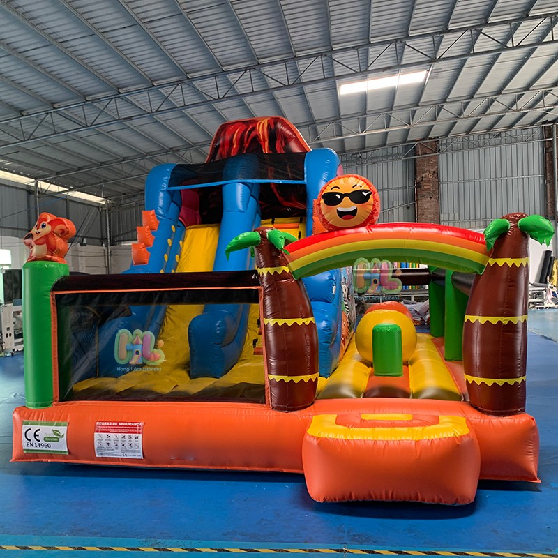 animal bounce castle (1)