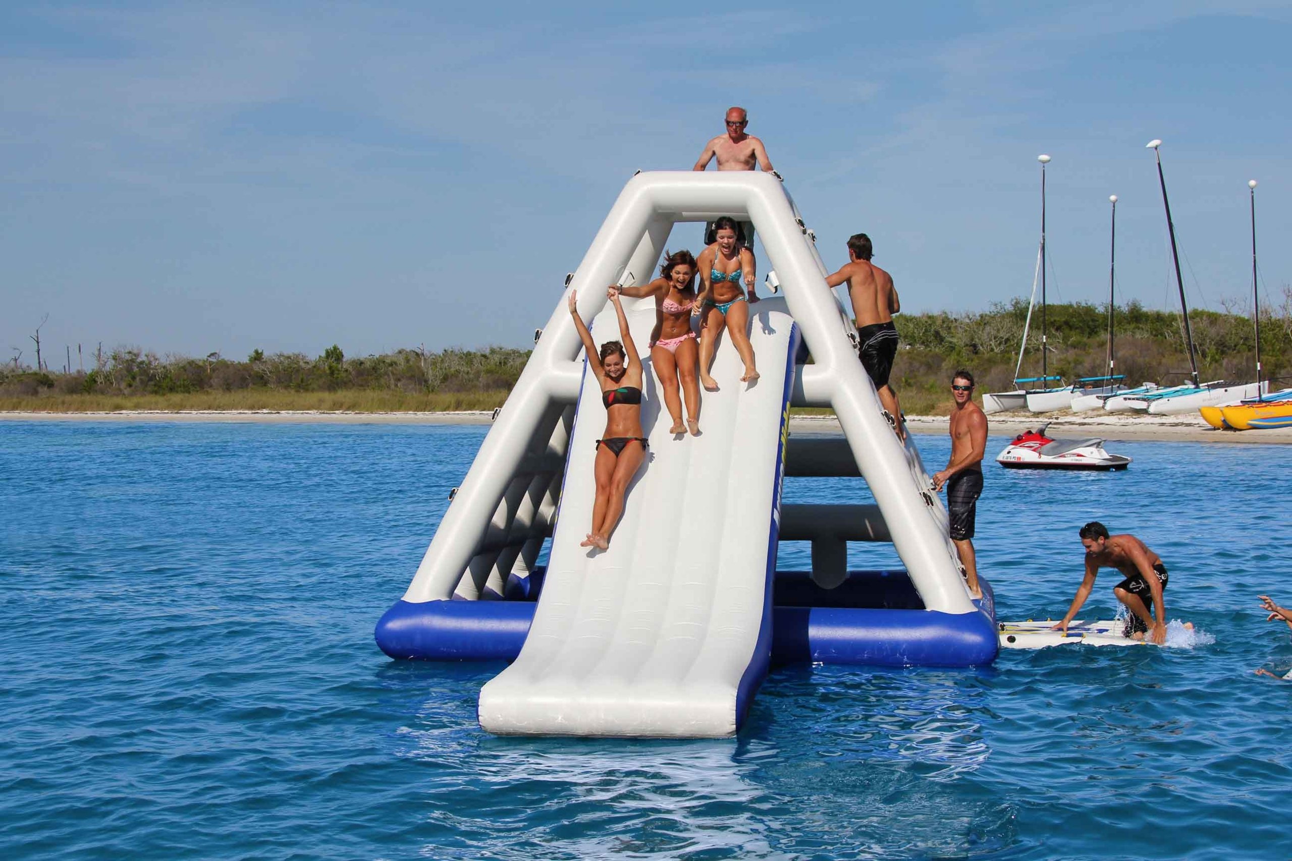 Inflatable floating Water slide