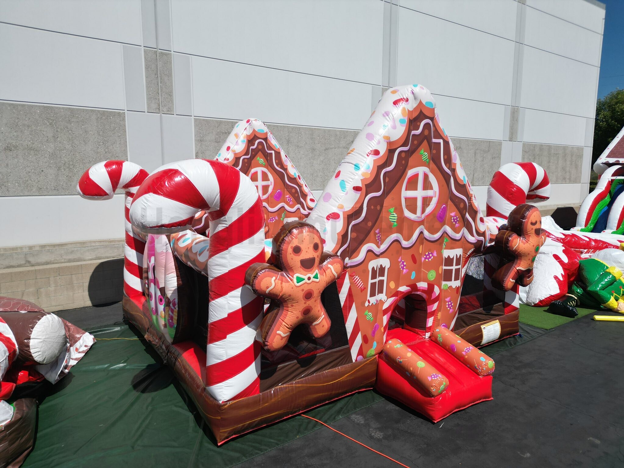 inflatable christmas bounce castle