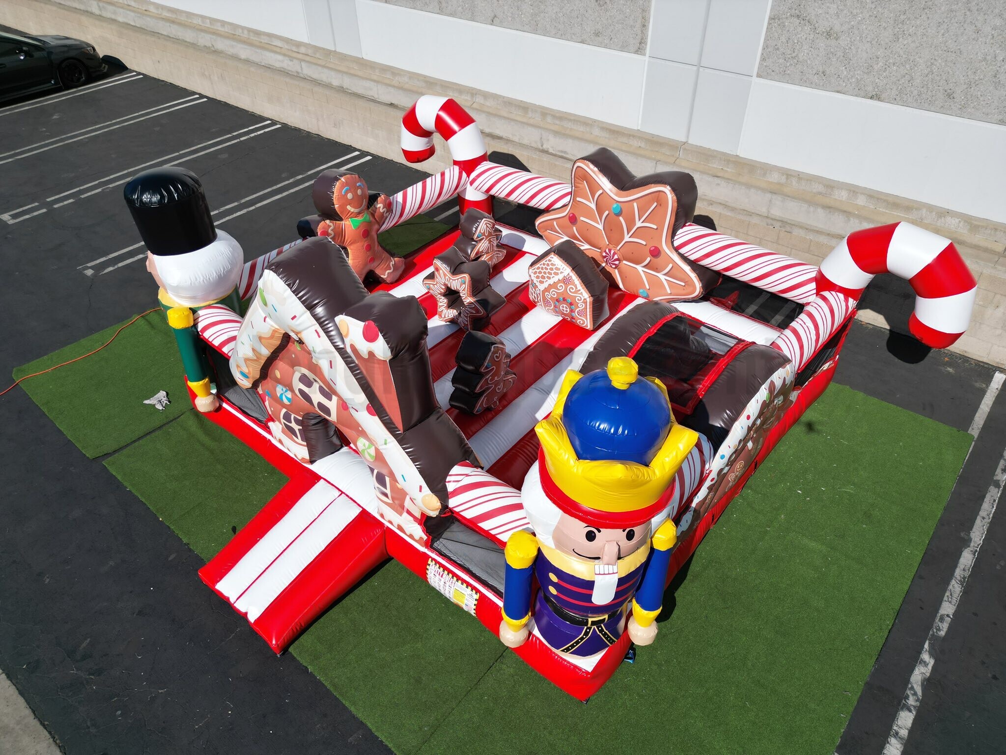 inflatable christmas bounce castle