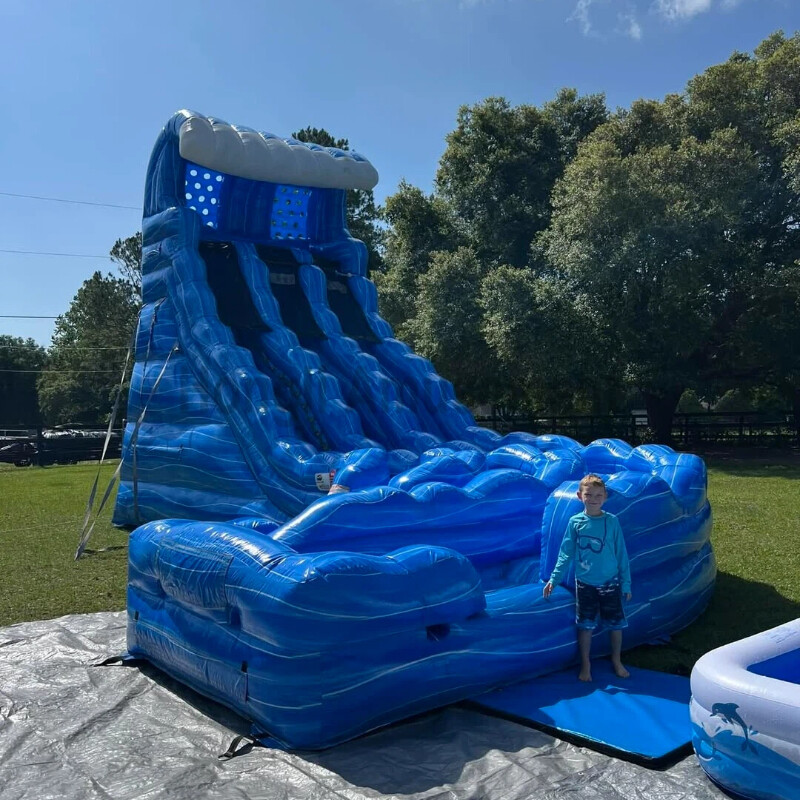 inflatable curve waterslide